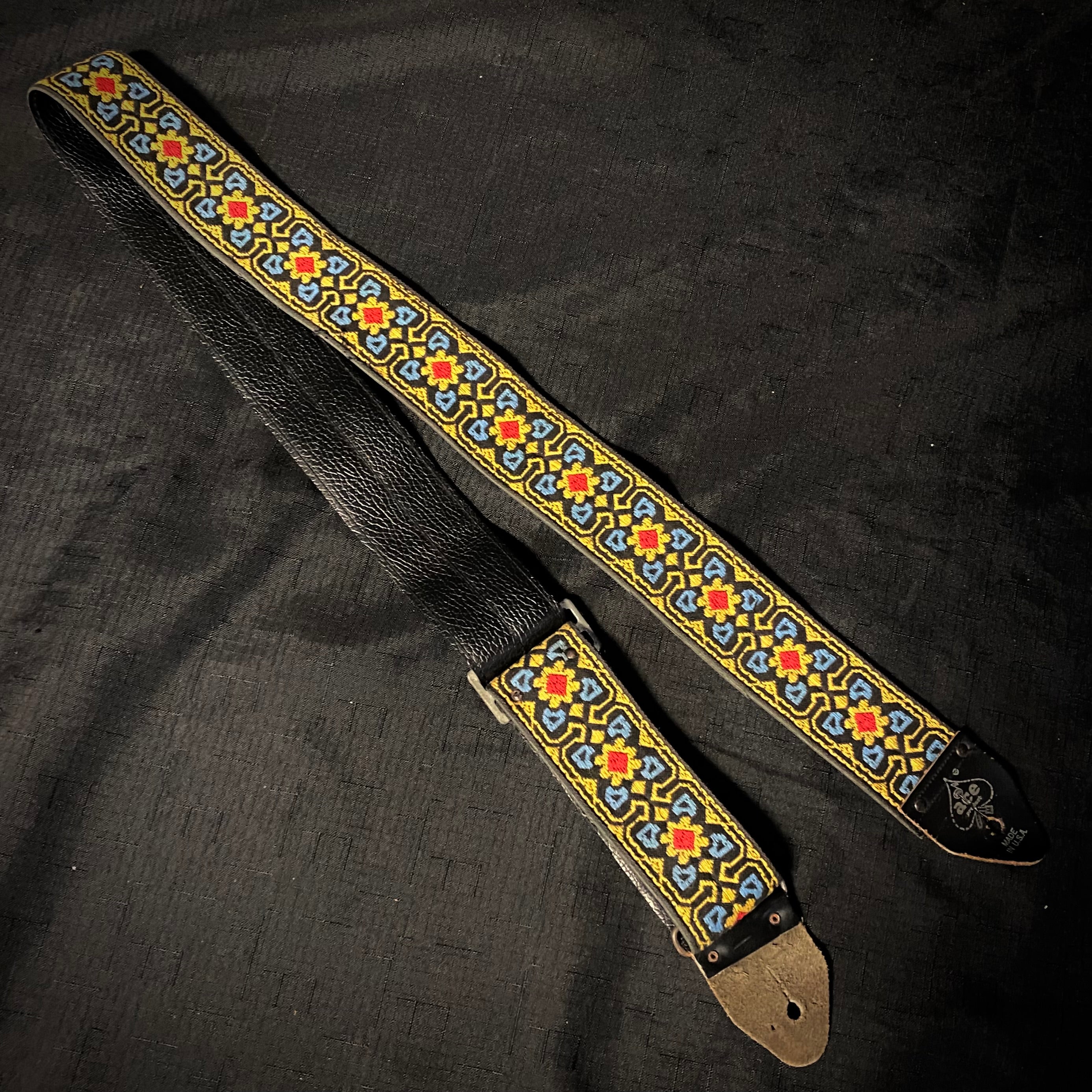 Vintage Ace Guitar Strap - Blue and Red | Small Box Music