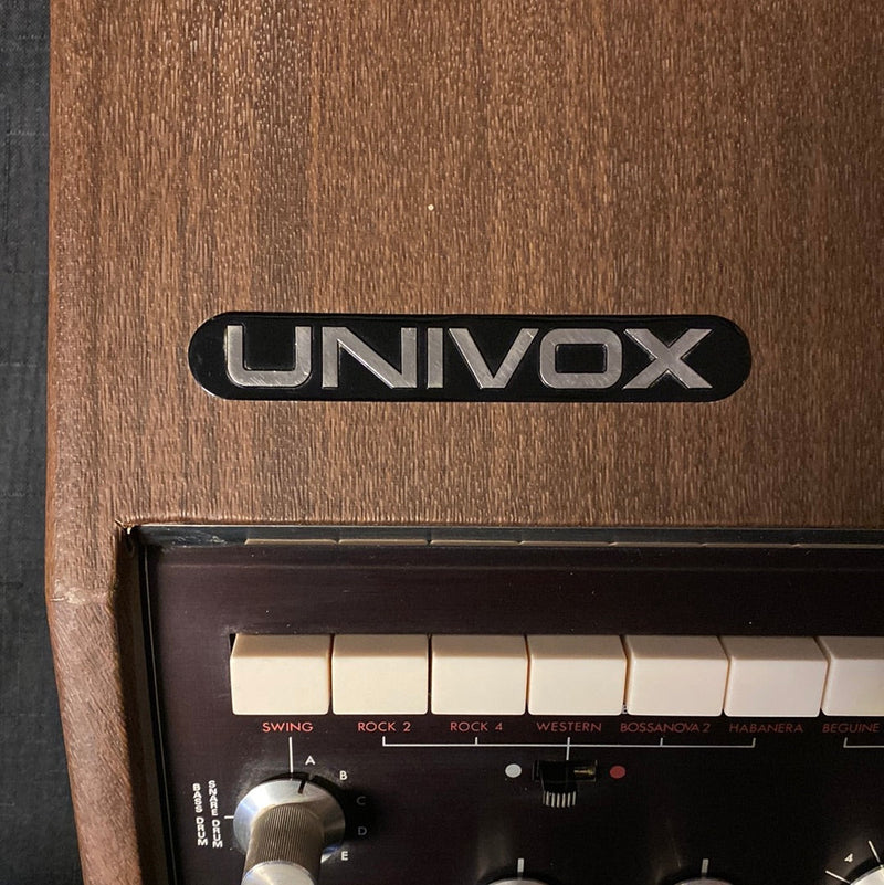 Vintage 1970s Univox SR-55 Drum Machine 100423