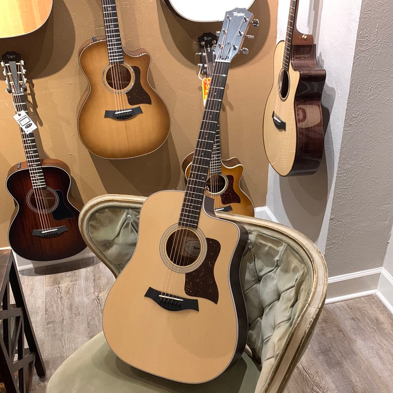 Taylor 210ce Acoustic Electric Guitar w/ Bag
