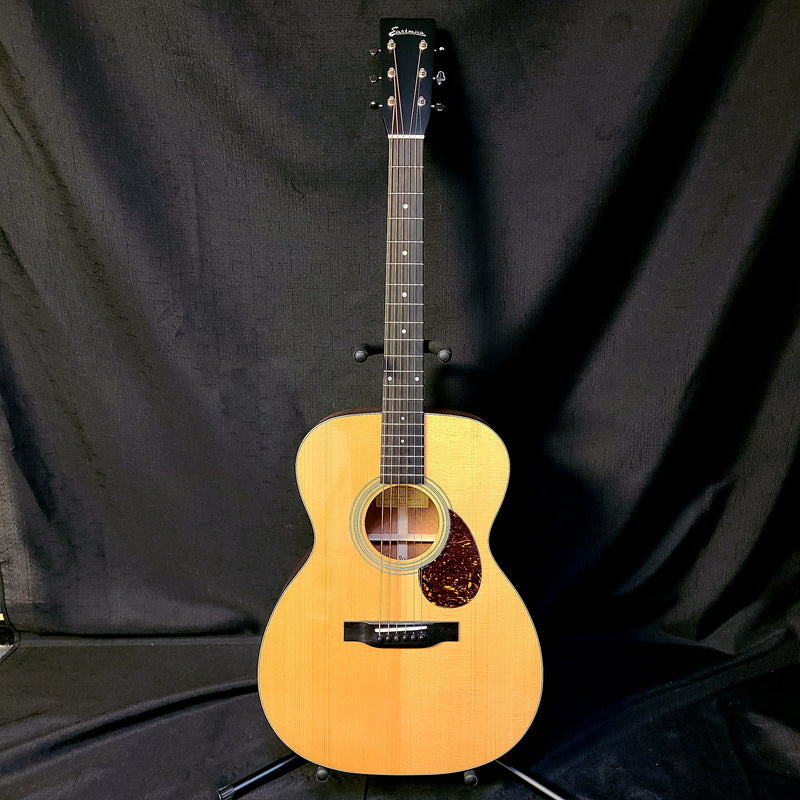 Eastman E6OM-TC Acoustic Guitar