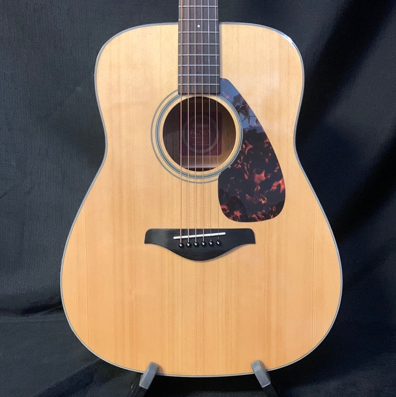 Used Yamaha FG700S Acoustic Guitar 021824