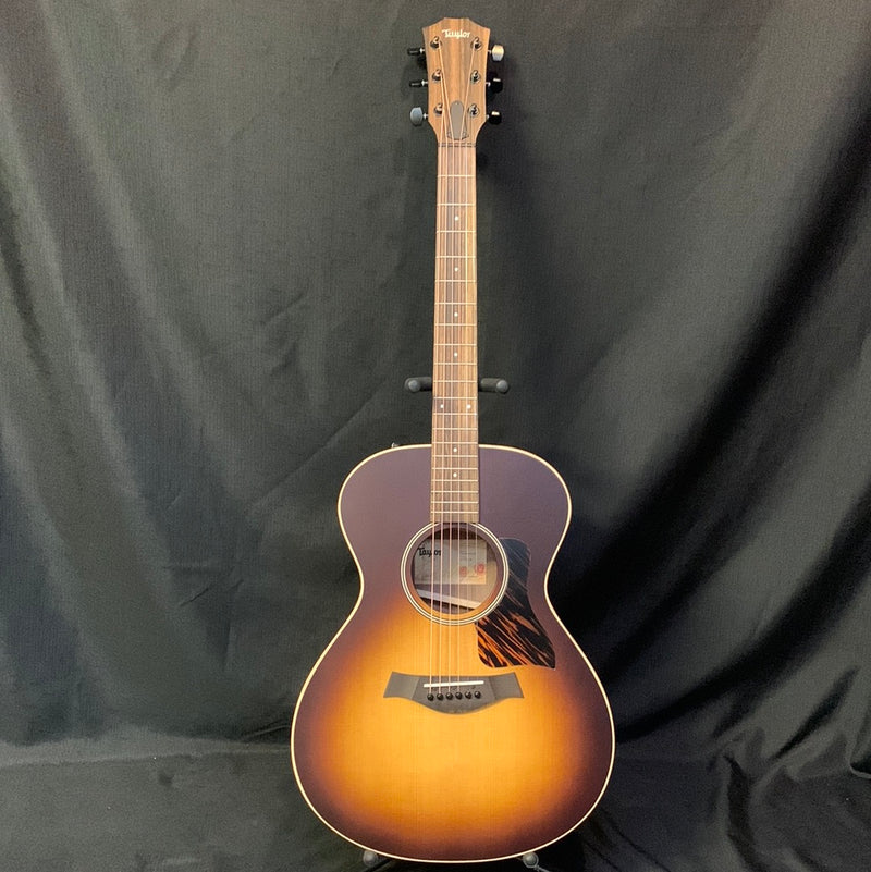 Taylor AD12e-SB American Dream Grand Concert Acoustic Electric Guitar w/ Case - Sunburst