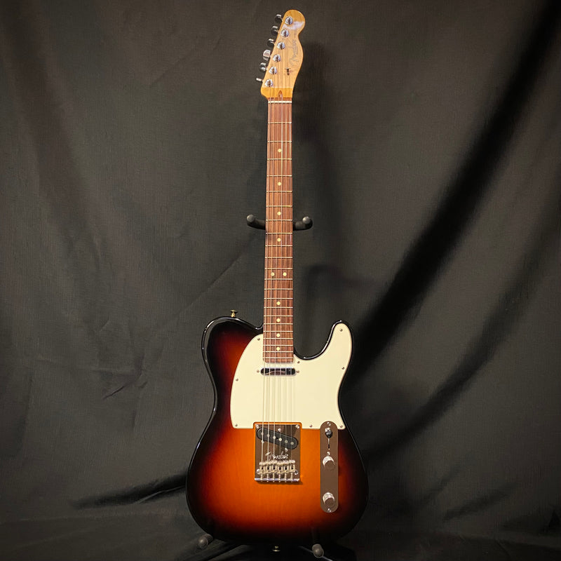 Used 2011 Fender American Standard Telecaster - Sunburst 112023