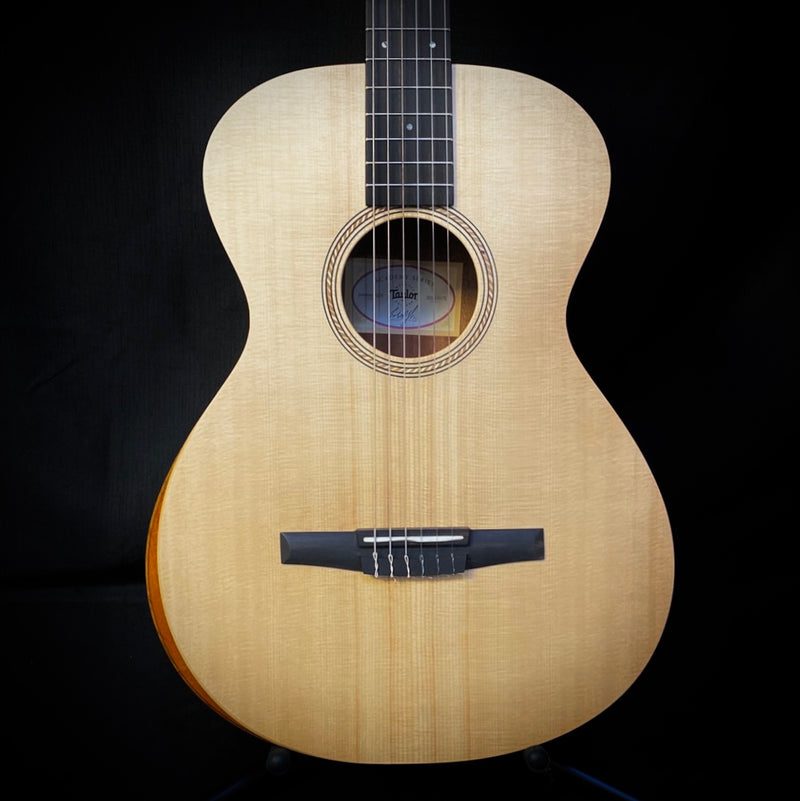 Taylor Academy 12-N w/ Bag