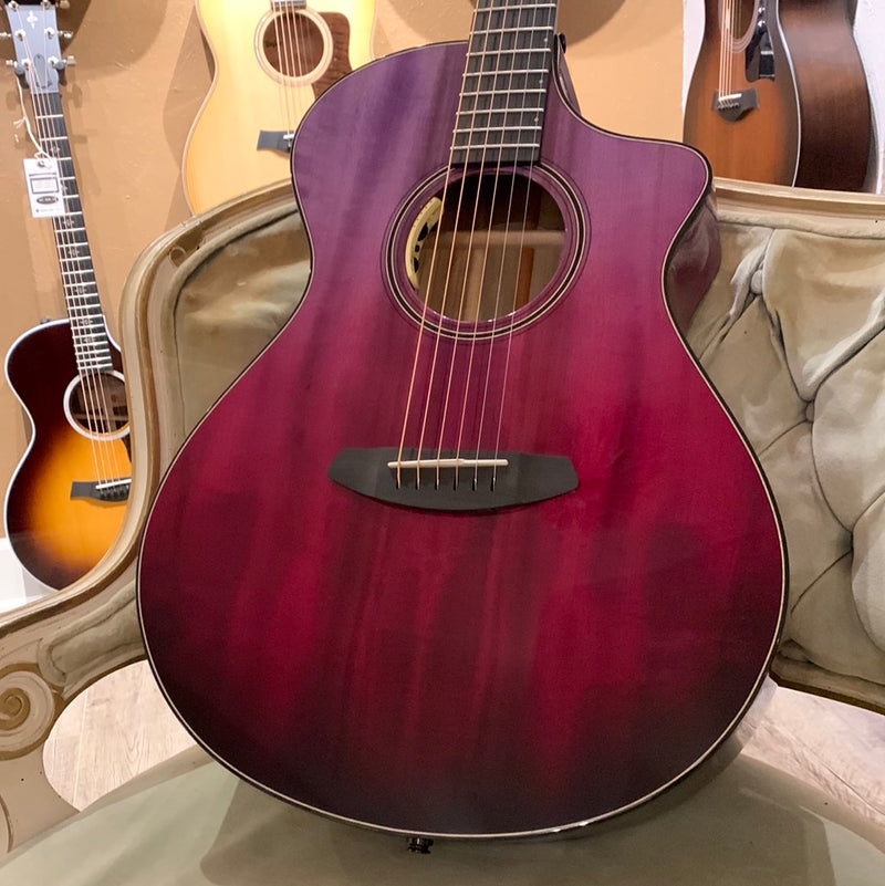 Breedlove Limited Edition Oregon Concert CE w/Case - Pinot