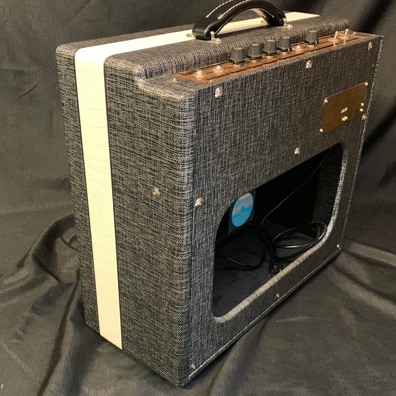 Used Supro 1695T Black Magick 1x12 25w Tube Combo 071523
