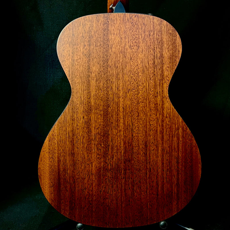 Taylor 322e 12-Fret Grand Concert w/ Case