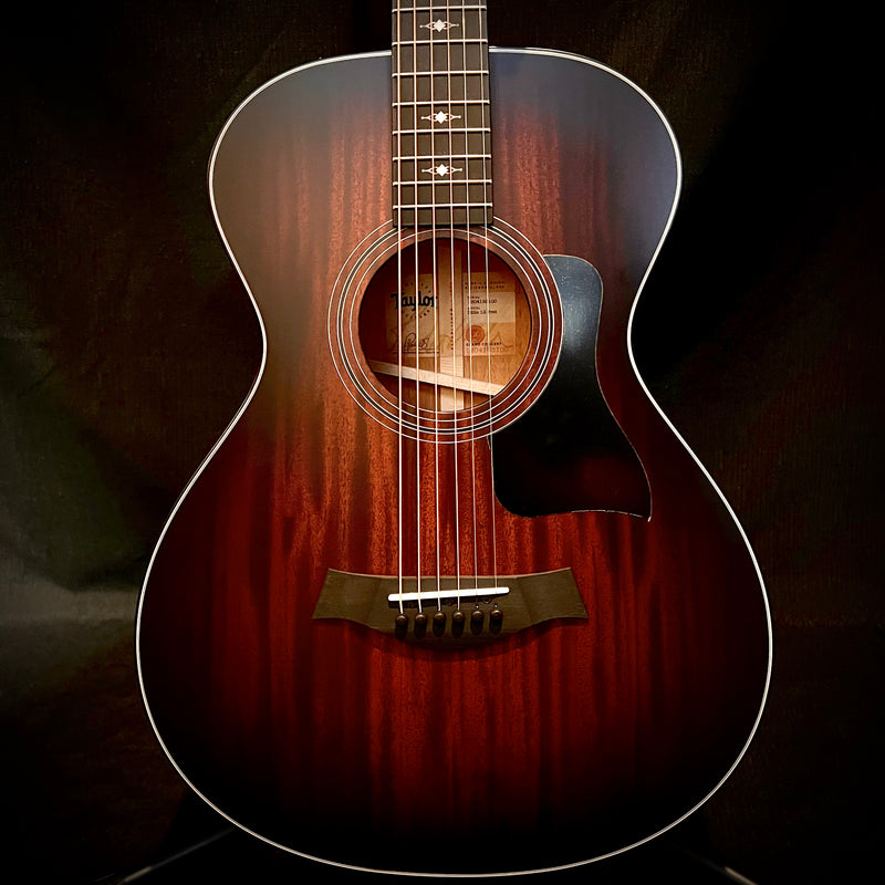Taylor 322e 12-Fret Grand Concert w/ Case