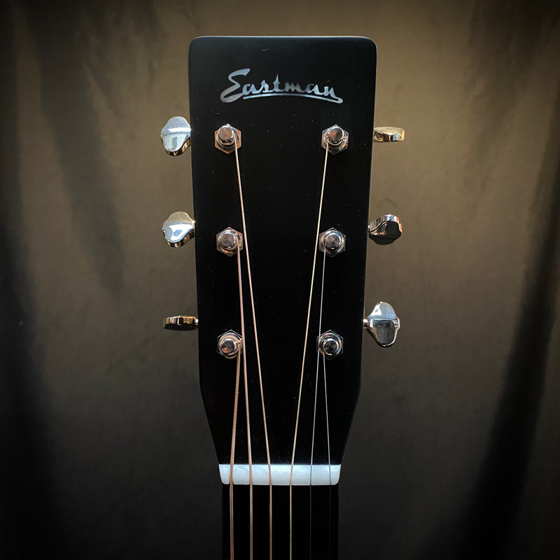 Eastman E6OM-TC Acoustic Guitar