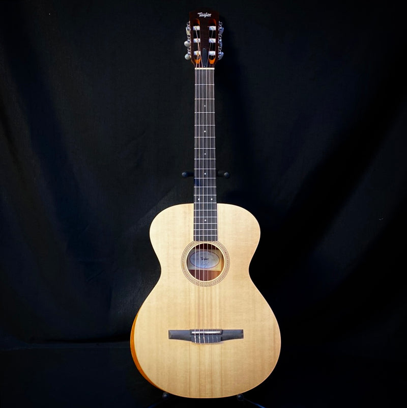Taylor Academy 12-N w/ Bag