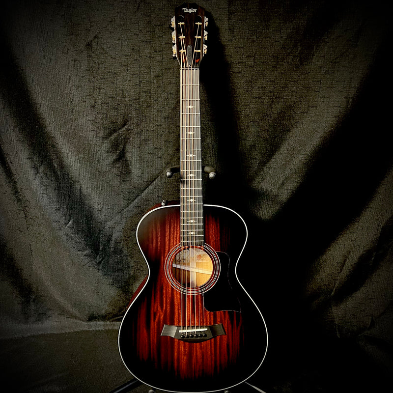 Taylor 322e 12-Fret Grand Concert w/ Case
